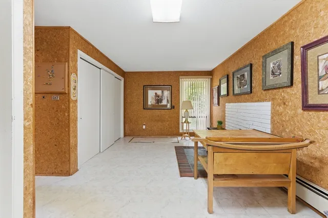 $650,000 | 709 Walnut Plain Road, Rochester, MA 02770