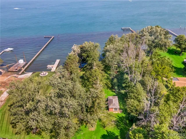 $799,000 | 5447 East River Road, Grand Island, NY 14072