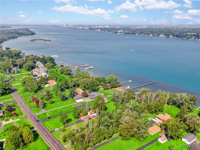 $799,000 | 5447 East River Road, Grand Island, NY 14072