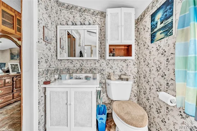 $799,000 | 5447 East River Road, Grand Island, NY 14072