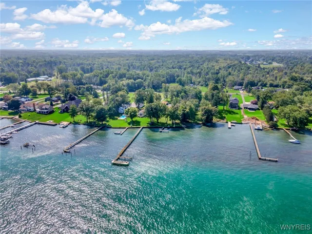 $799,000 | 5447 East River Road, Grand Island, NY 14072