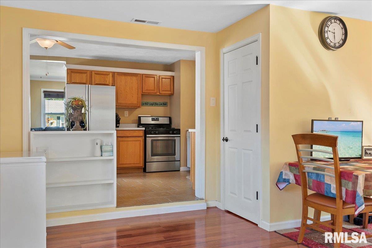 2326 Ramsey Road Springfield, IL 62702 - Photo 16 of 34