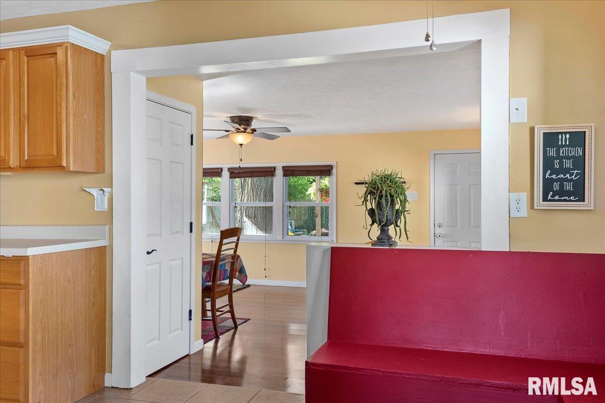 2326 Ramsey Road Springfield, IL 62702 - Photo 8 of 34