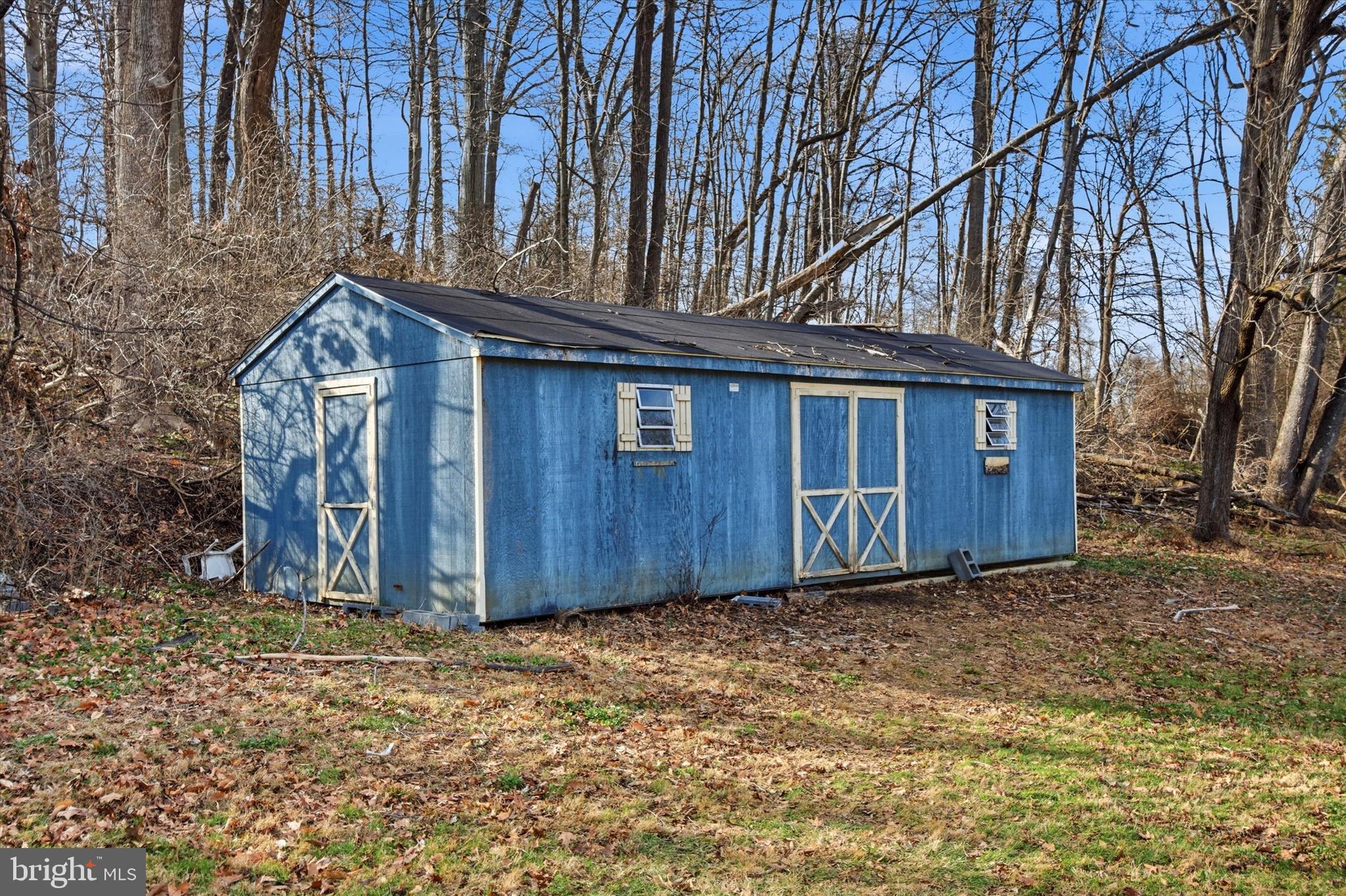 129 Locksley Road Glen Mills, PA 19342 - Photo 28 of 36 Shed with Electricity