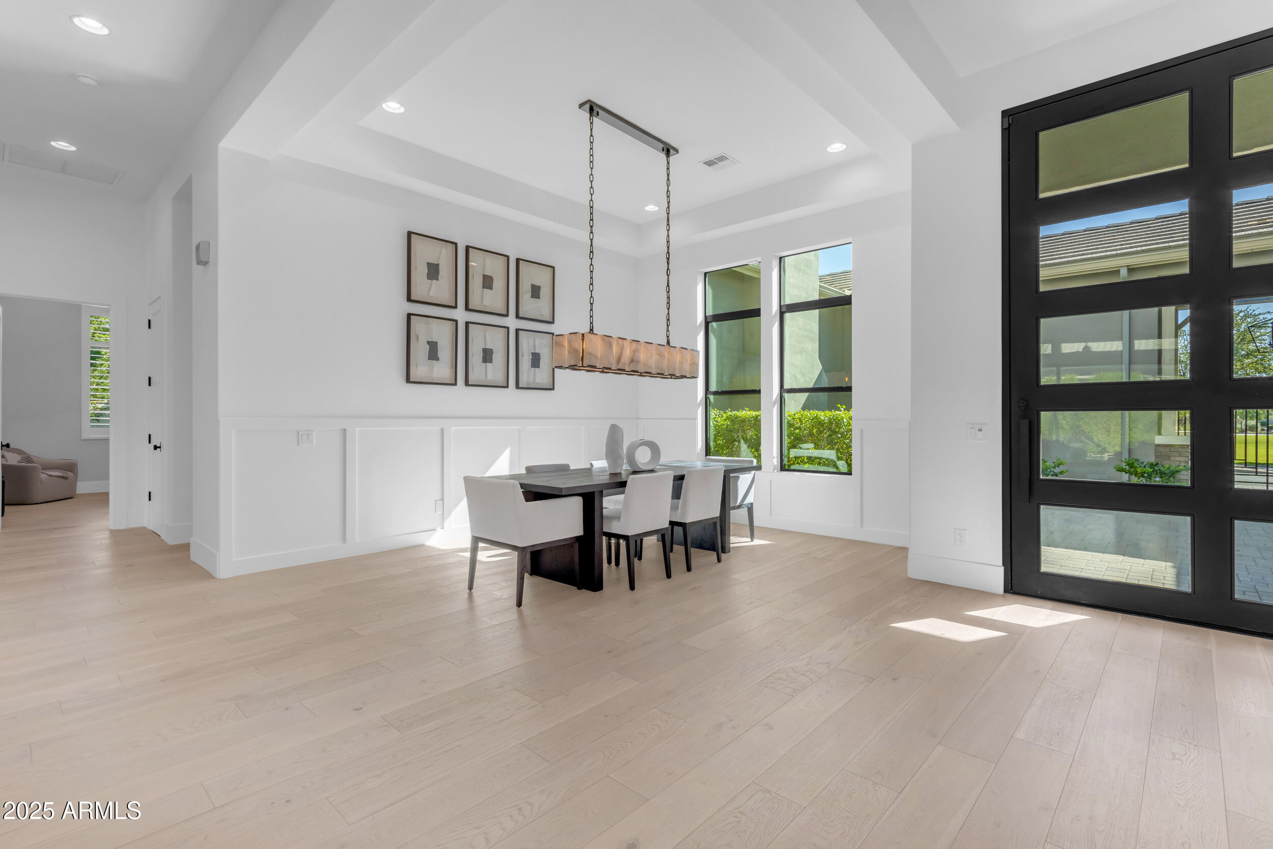 2580 East Country Shadows Street Gilbert, AZ 85298 - Photo 8 of 94 a view of a livingroom with furniture and window
