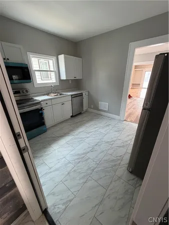 $2,000 | 501-1 Clarendon Street, Syracuse, NY 13210