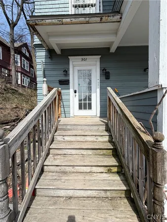 $2,000 | 501-1 Clarendon Street, Syracuse, NY 13210