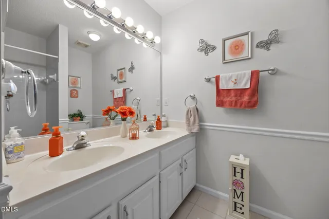 $525,000 | 2505 Coxindale Drive, Raleigh, NC 27615