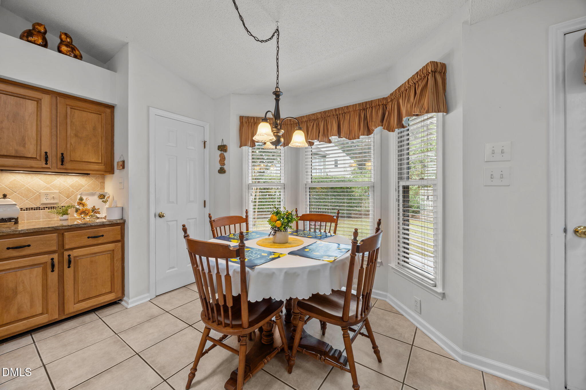 2505 Coxindale Drive Raleigh, NC 27615 - Photo 10 of 37 17-web-or-mls-IMG_1880