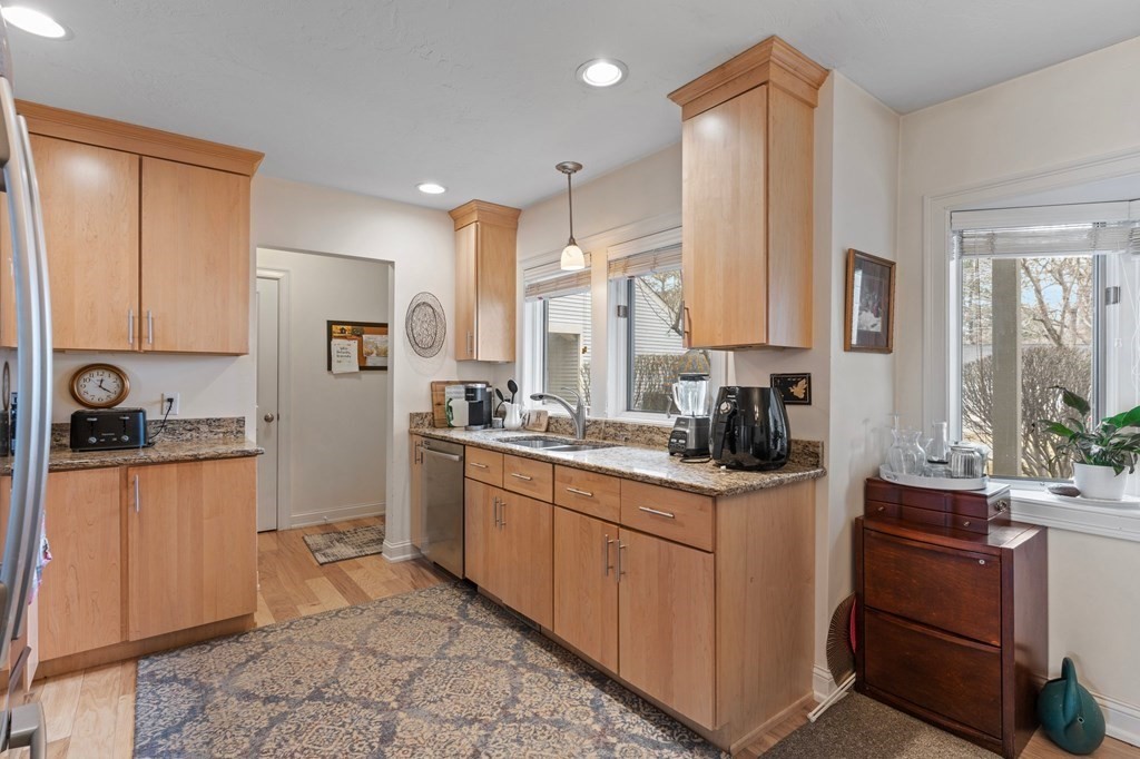 804 Beacon Park Road, Unit 804 Webster, MA 01570 - Photo 9 of 42 Gallery Image 9