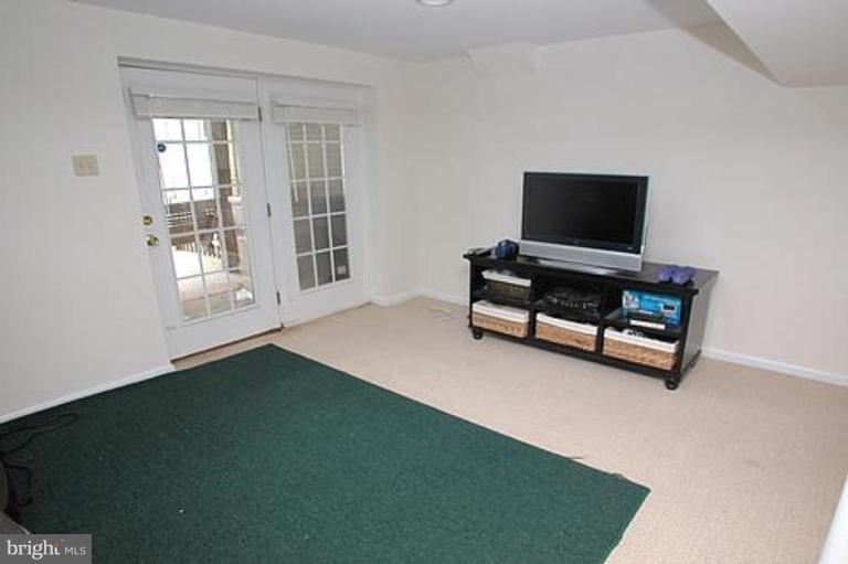 10368 Boca Raton Drive Ellicott City, MD 21042 - Photo 13 of 30 Recreation Room