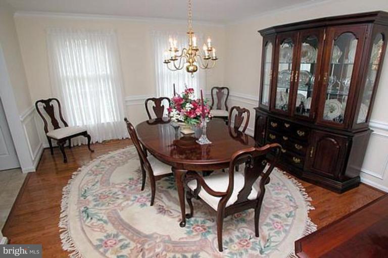 10368 Boca Raton Drive Ellicott City, MD 21042 - Photo 16 of 30 Dining Room