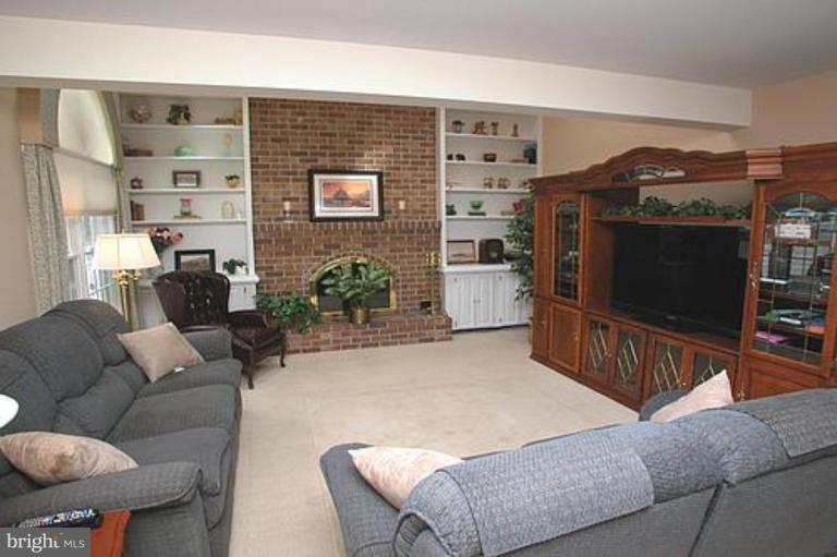 10368 Boca Raton Drive Ellicott City, MD 21042 - Photo 20 of 30 Family Room #2