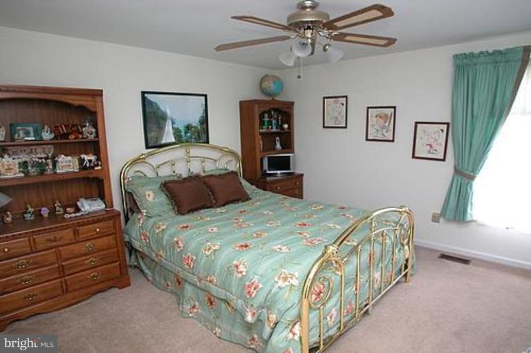 10368 Boca Raton Drive Ellicott City, MD 21042 - Photo 3 of 30 Bedroom #2