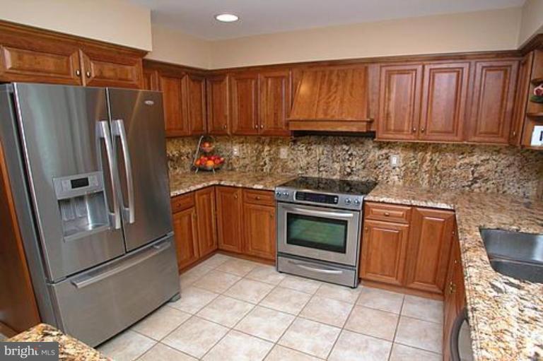 10368 Boca Raton Drive Ellicott City, MD 21042 - Photo 22 of 30 Kitchen #2