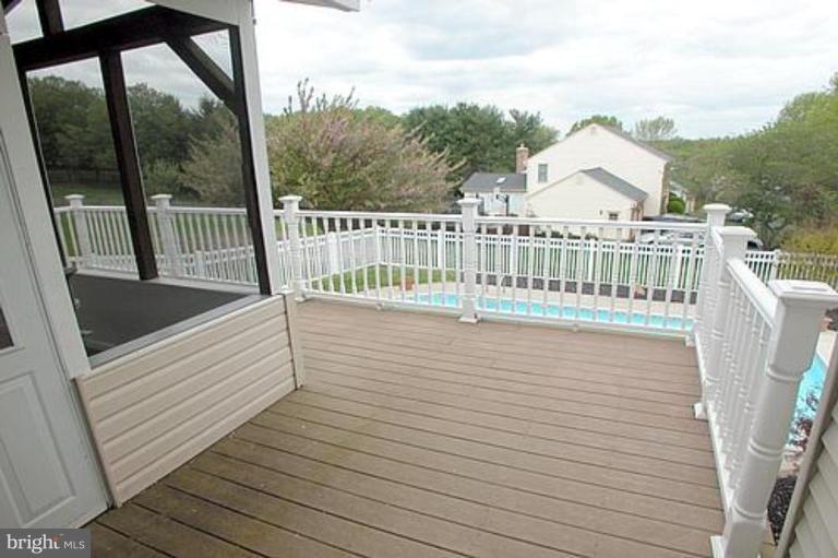 10368 Boca Raton Drive Ellicott City, MD 21042 - Photo 6 of 30 Deck