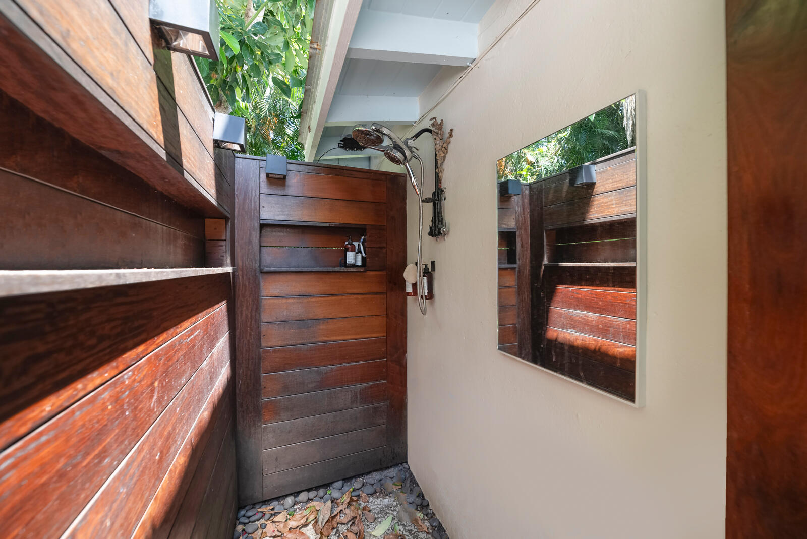 1322 George Street Key West, FL 33040 - Photo 17 of 52 a view of walk in closet