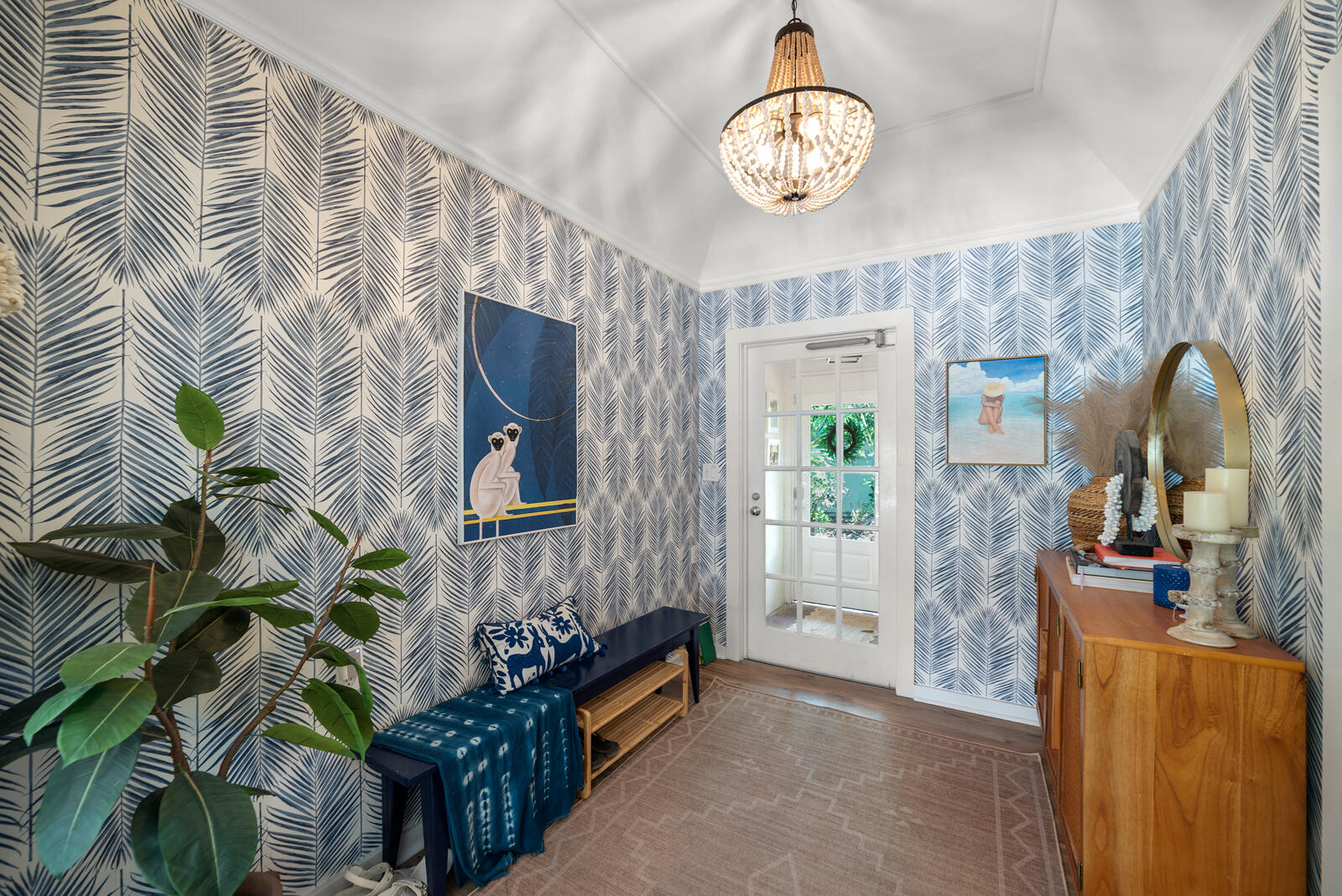 1322 George Street Key West, FL 33040 - Photo 18 of 52 a view of entryway with wooden floor