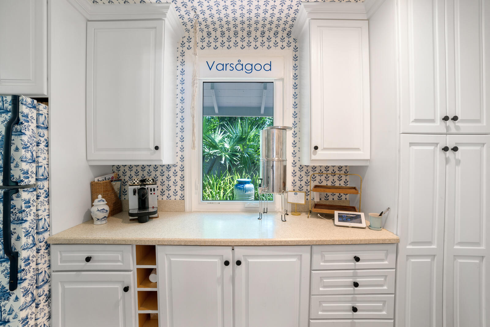 1322 George Street Key West, FL 33040 - Photo 32 of 52 a kitchen with a sink and cabinets