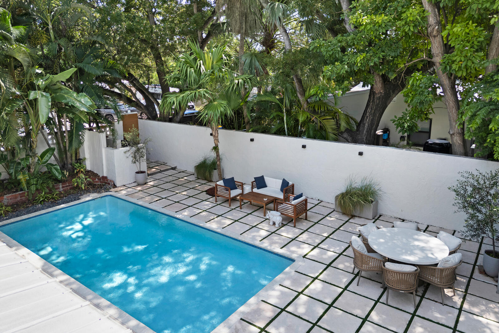 1322 George Street Key West, FL 33040 - Photo 50 of 52 a view of a backyard with sitting area