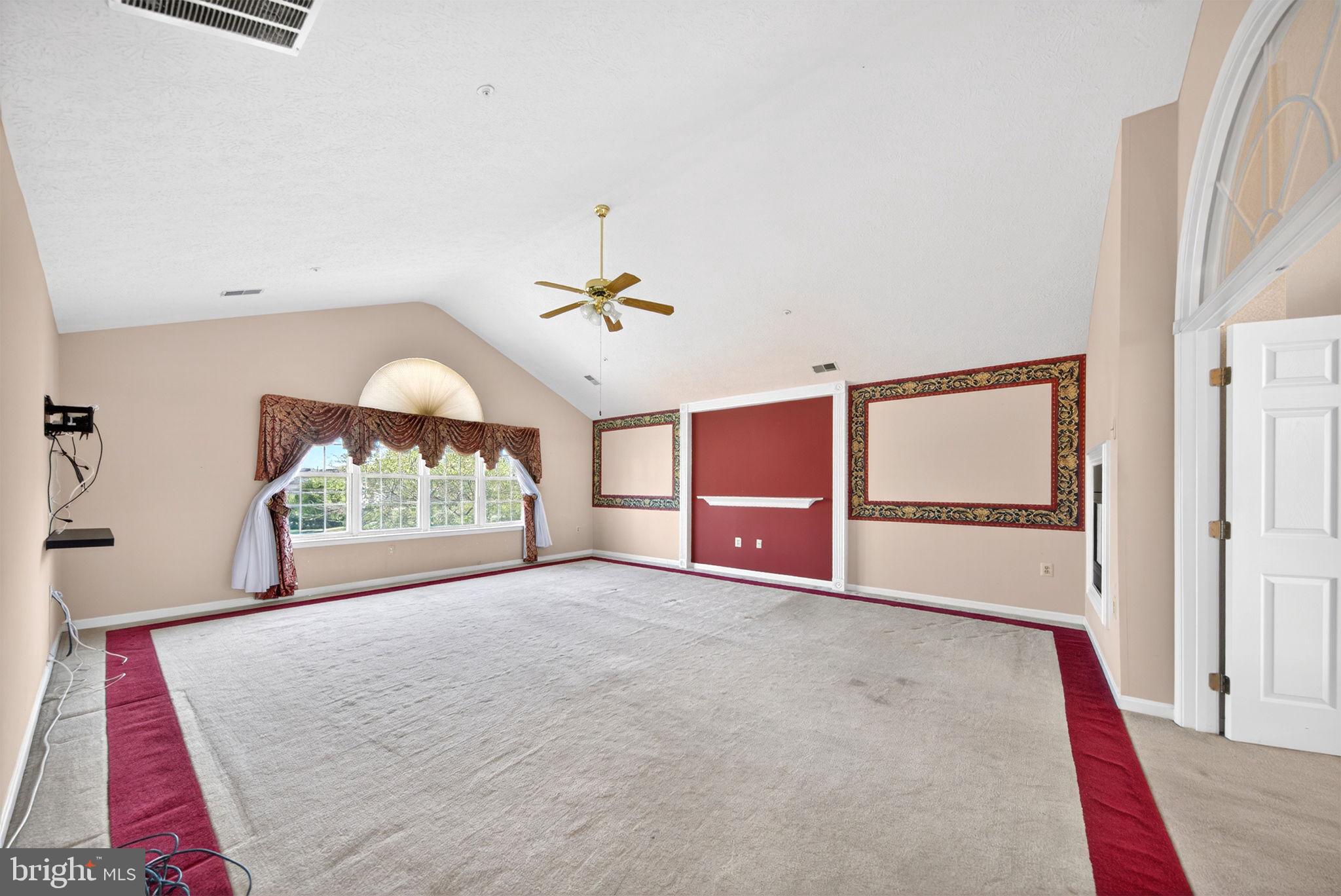 6008 Plata Street Clinton, MD 20735 - Photo 36 of 55 a view of an empty room with window