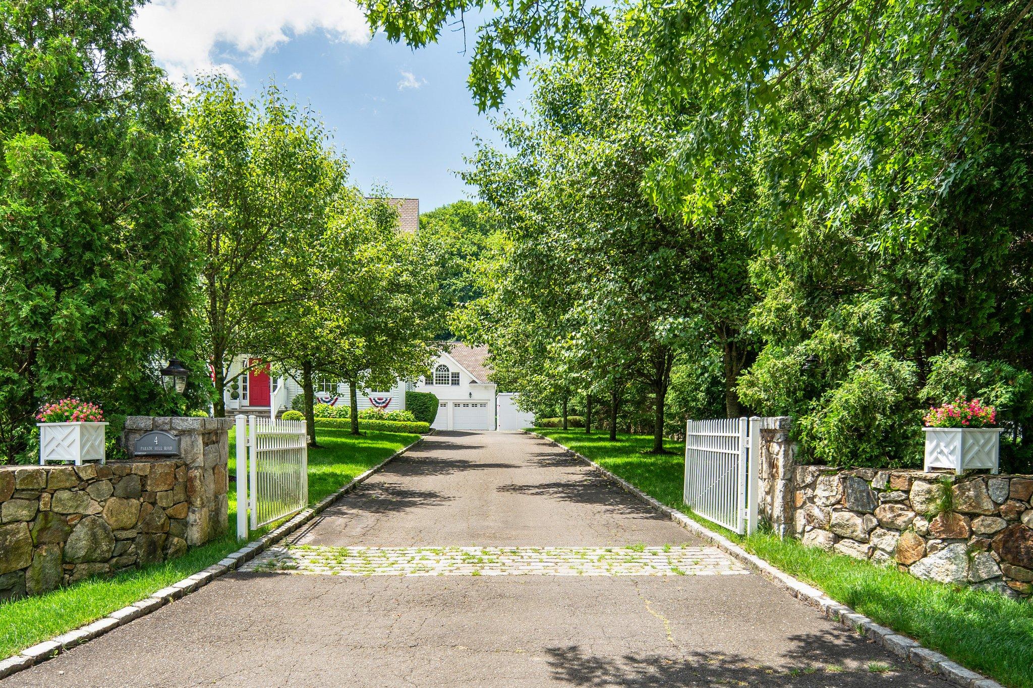 4 Parade Hill Road New Canaan, CT 06840 - Photo 36 of 50 a view of park along with trees