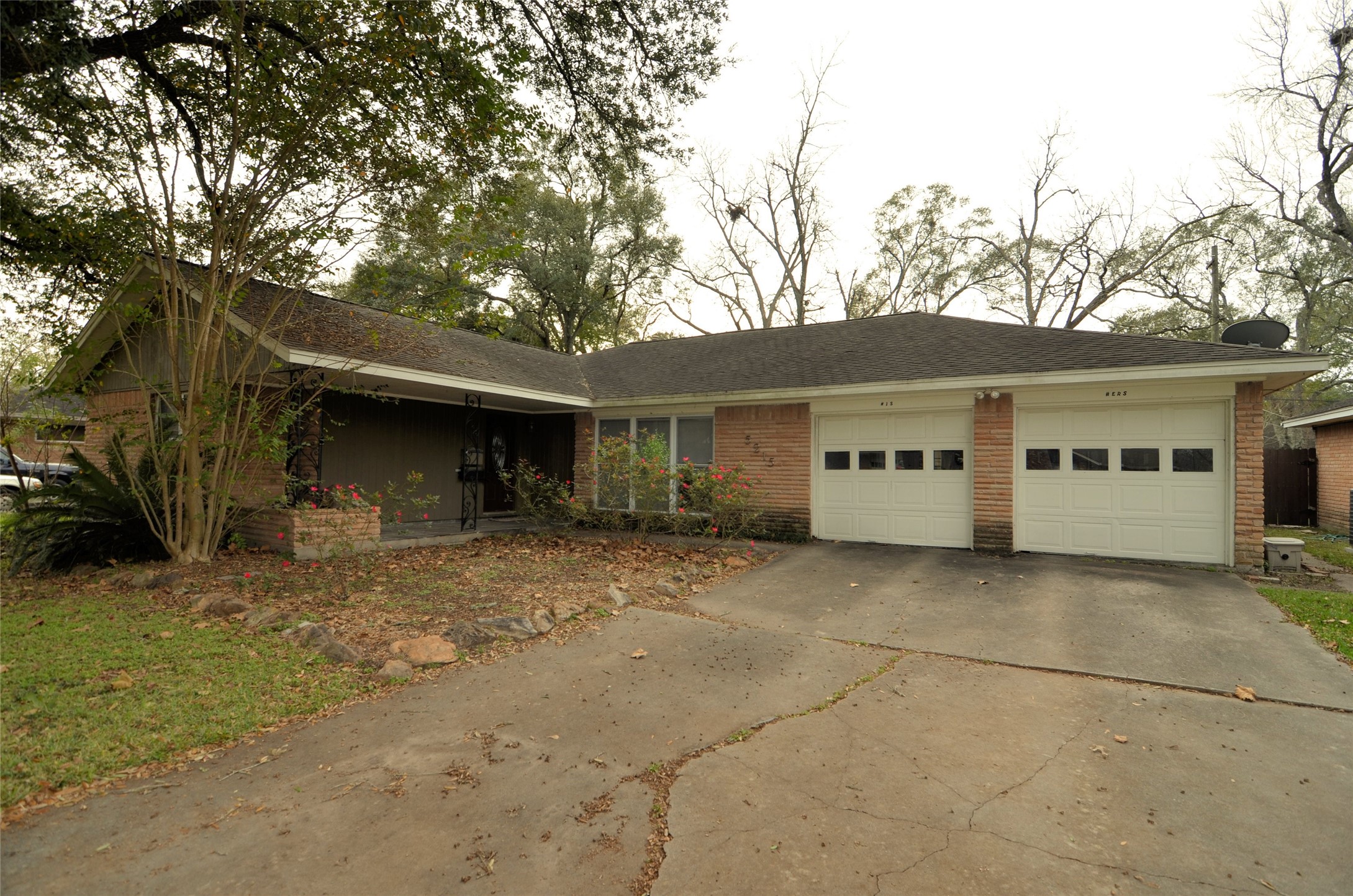 5215 Sanford Road Houston, TX 77035 - Photo 13 of 28 Gallery Image 13