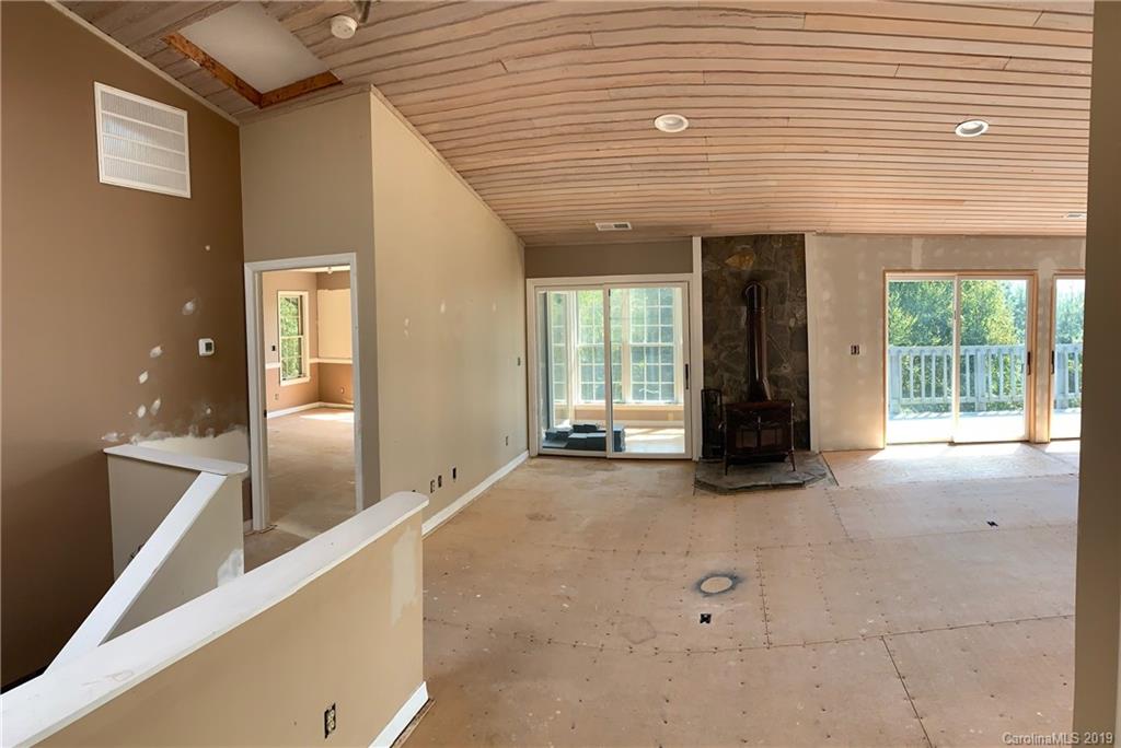 424 Goldfinch Lane Clyde, NC 28721 - Photo 37 of 42