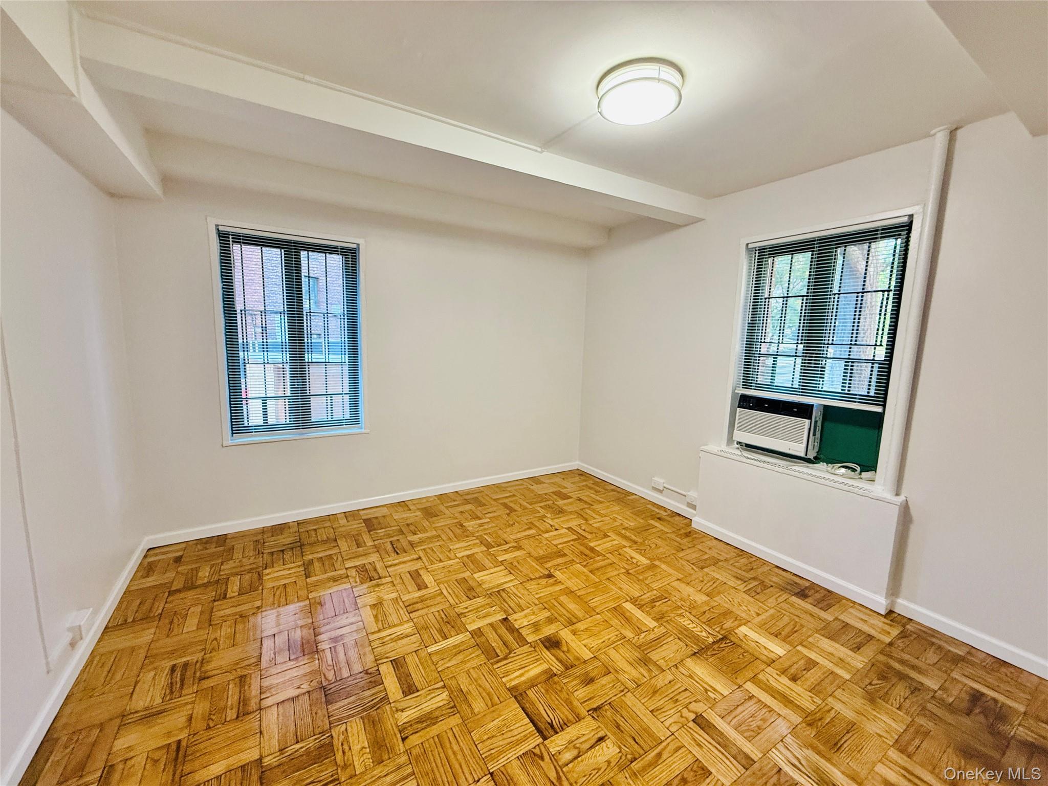 1562 Unionport Road, Unit MD Bronx, NY 10462 - Photo 4 of 6 Gallery Image 4