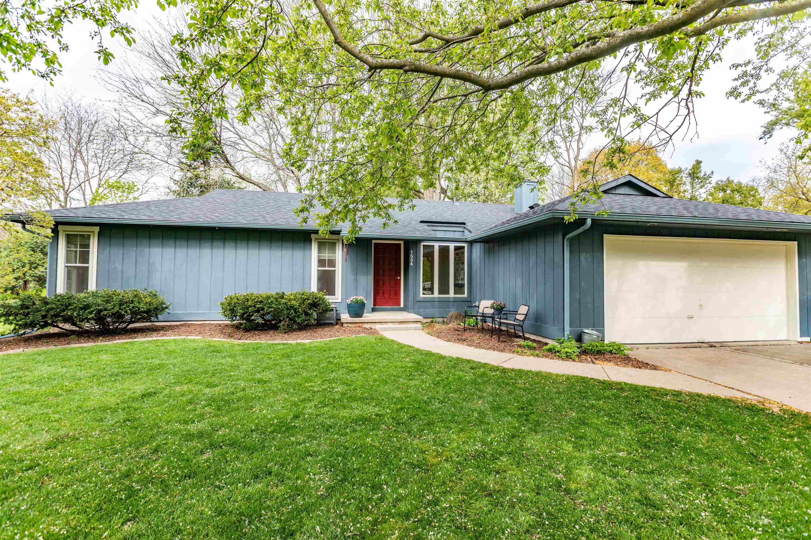1534 Sellery Street Middleton, WI 53562 - Photo 3 of 54