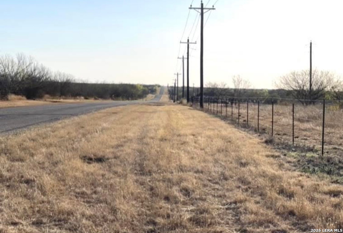 3968 Bluntzer Road Jourdanton, TX 78026 - Photo 4 of 39