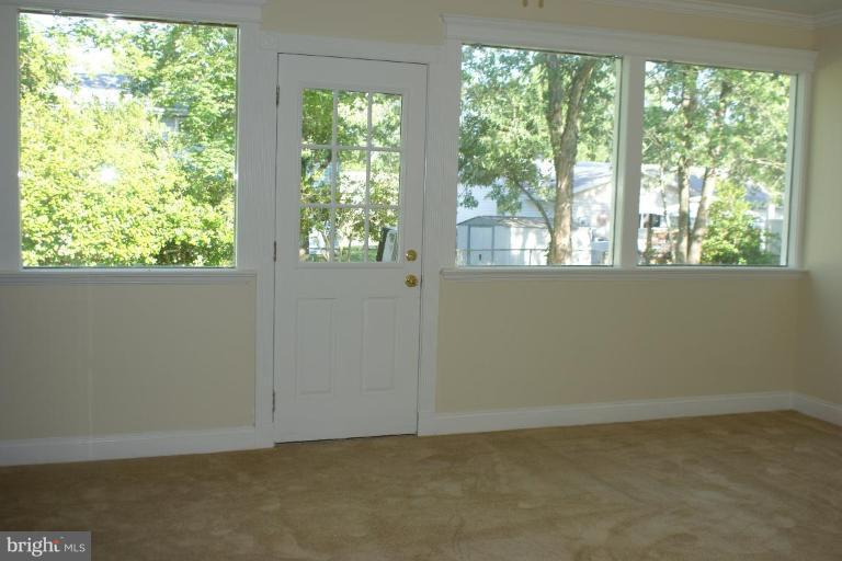 900 North York Road Sterling, VA 20164 - Photo 5 of 12 Sunroom