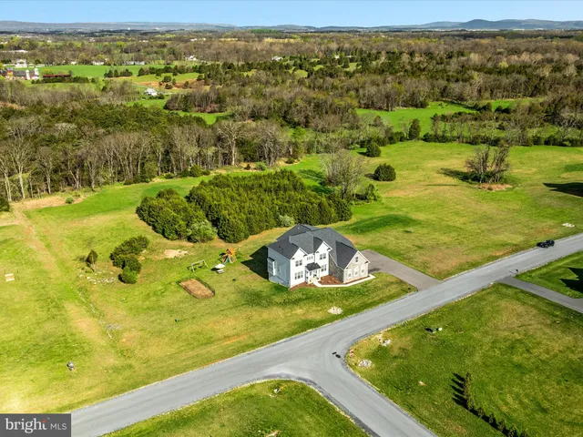 $925,000 | 185 Flaxseed Drive, Martinsburg, WV 25404