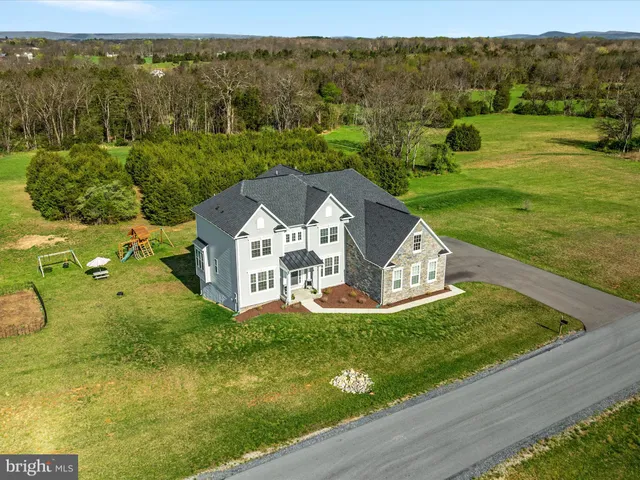 $925,000 | 185 Flaxseed Drive, Martinsburg, WV 25404