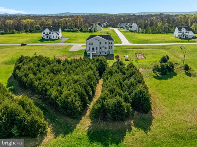 $925,000 | 185 Flaxseed Drive, Martinsburg, WV 25404