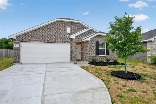 $2,100 | 102 Goel Street, Greenville, TX 75402