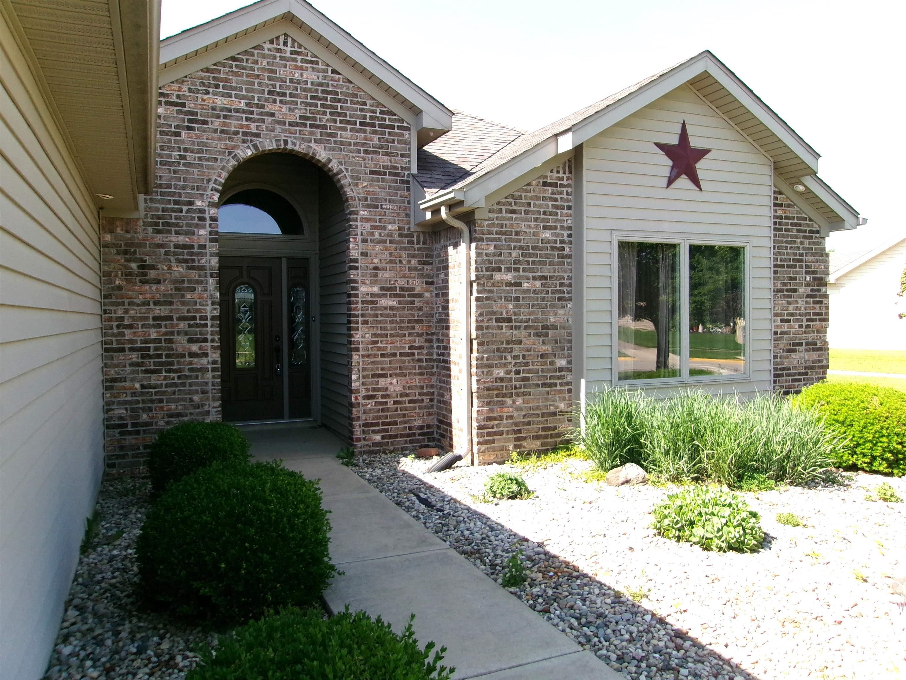 2336 Tiger's Trail Decatur, IN 46733 - Photo 2 of 21