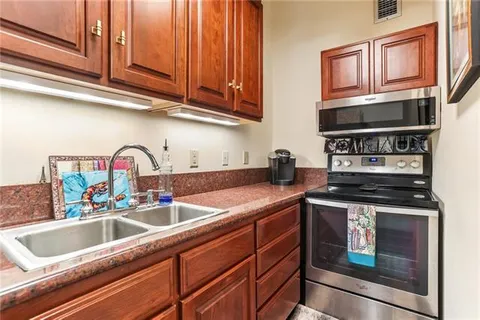 $535,000 | 1231 Chartres Street, Unit 2, New Orleans, LA 70116