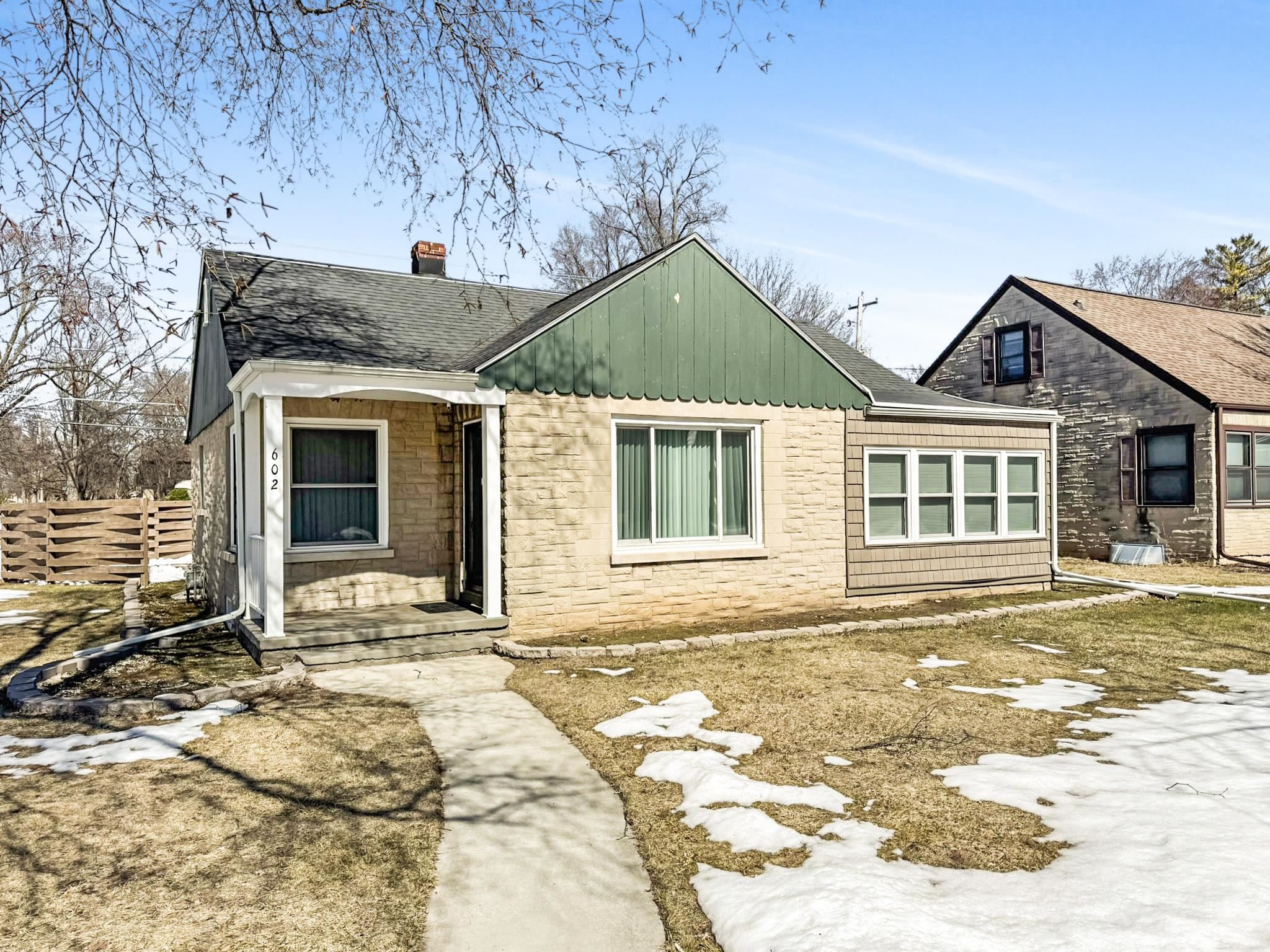 602 East Glendale Avenue Appleton, WI 54911 - Photo 1 of 47