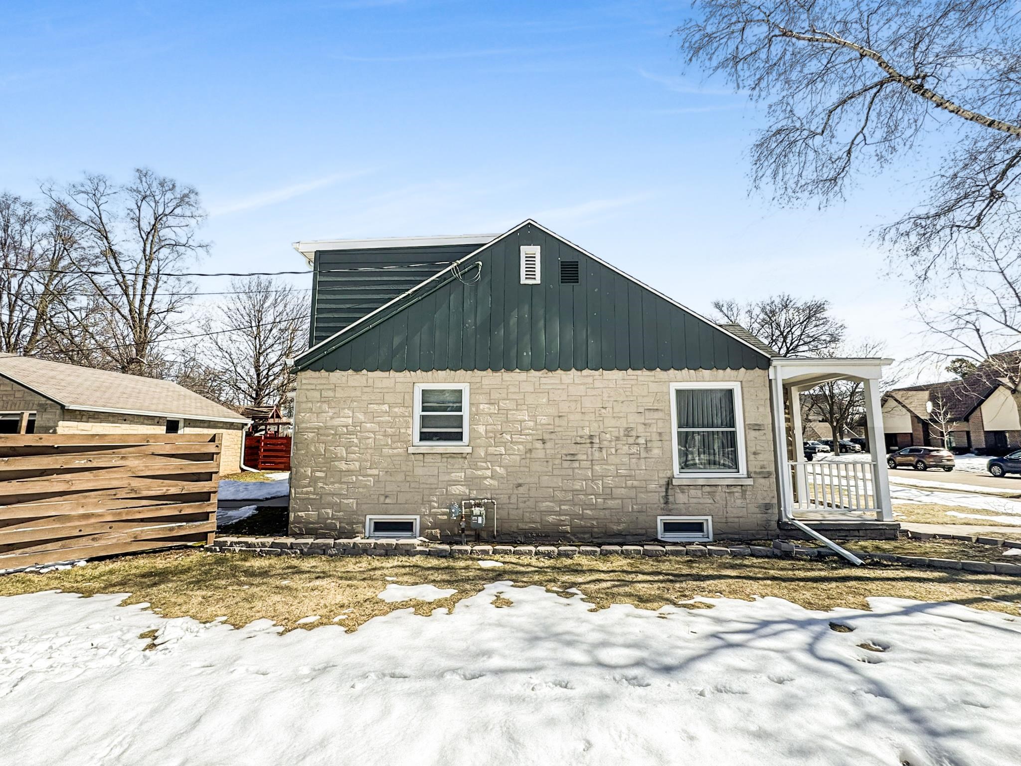 602 East Glendale Avenue Appleton, WI 54911 - Photo 5 of 47