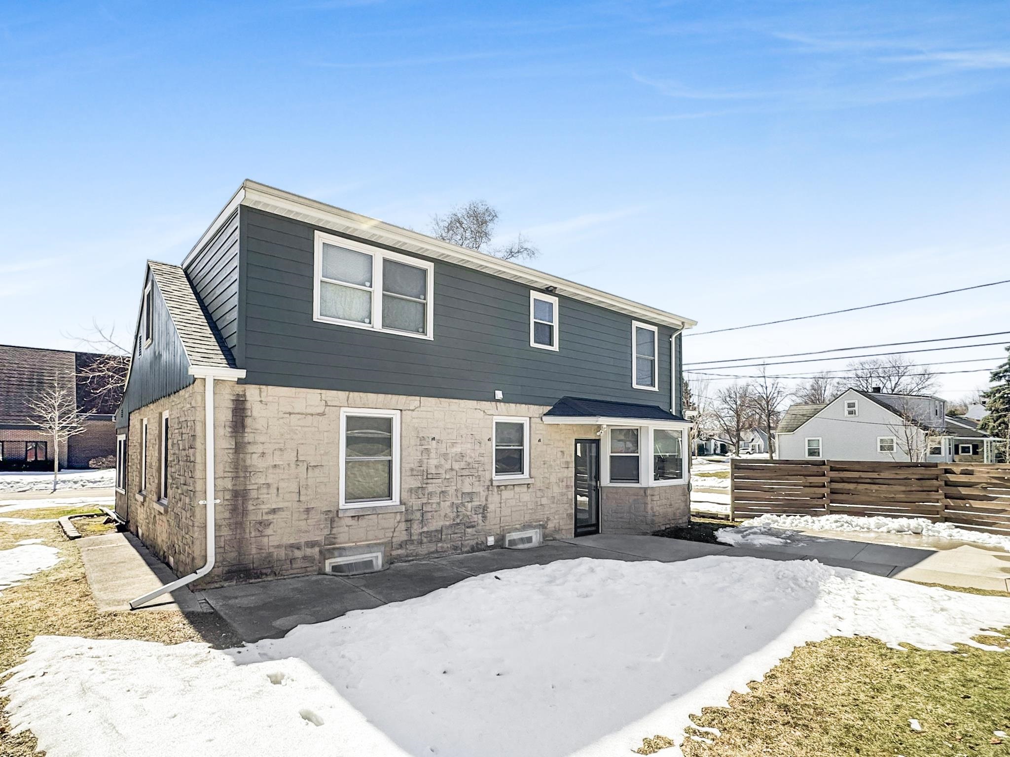602 East Glendale Avenue Appleton, WI 54911 - Photo 9 of 47