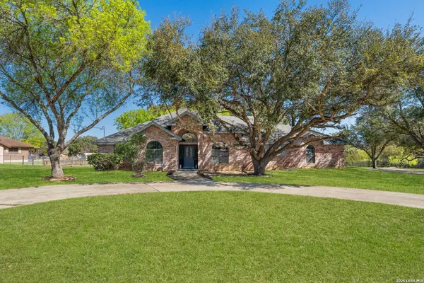 $499,900 | 18830 Rolling Meadow Drive, Lytle, TX 78052