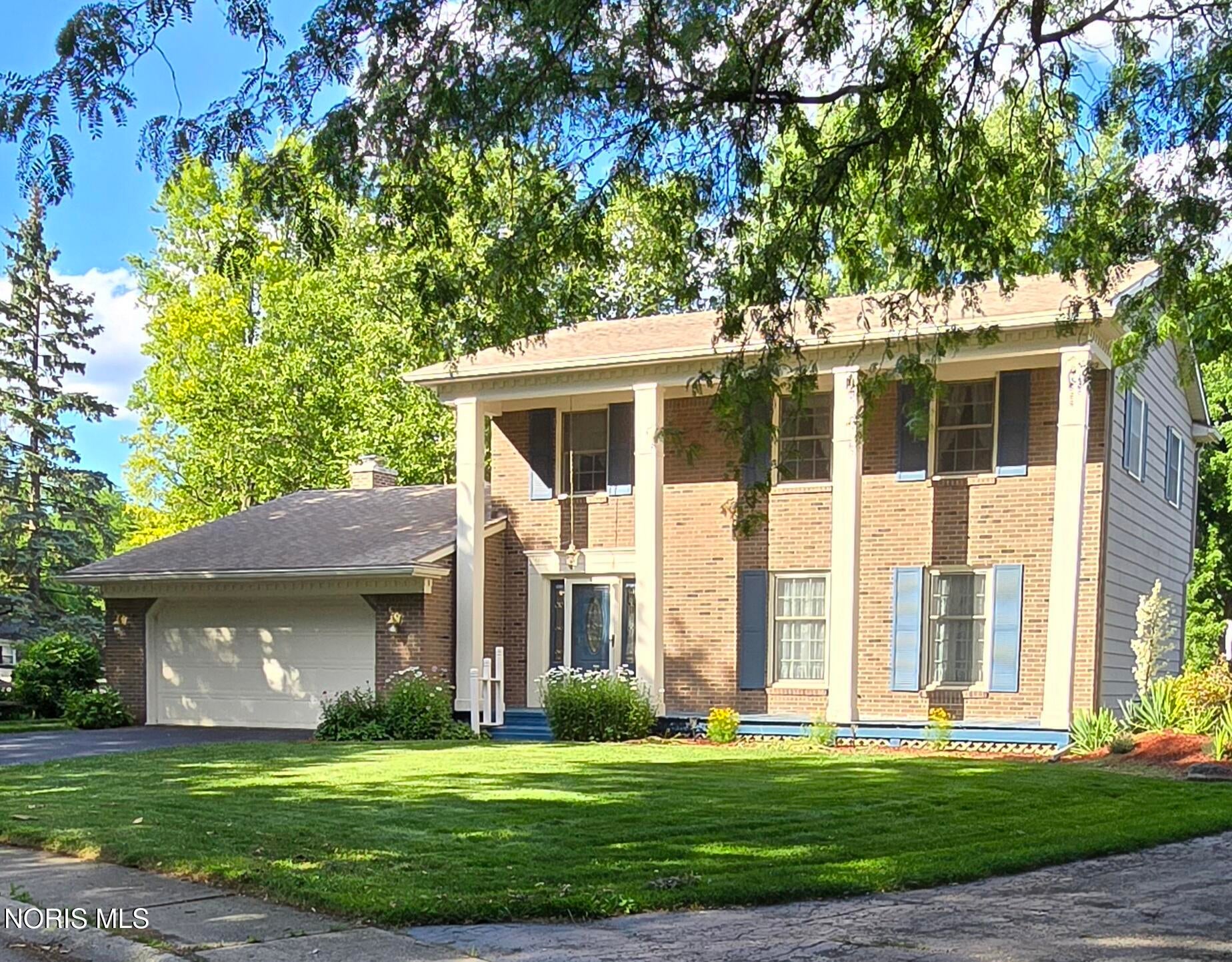 882 Mill Road Perrysburg, OH 43551 - Photo 1 of 40 Gallery Image 1