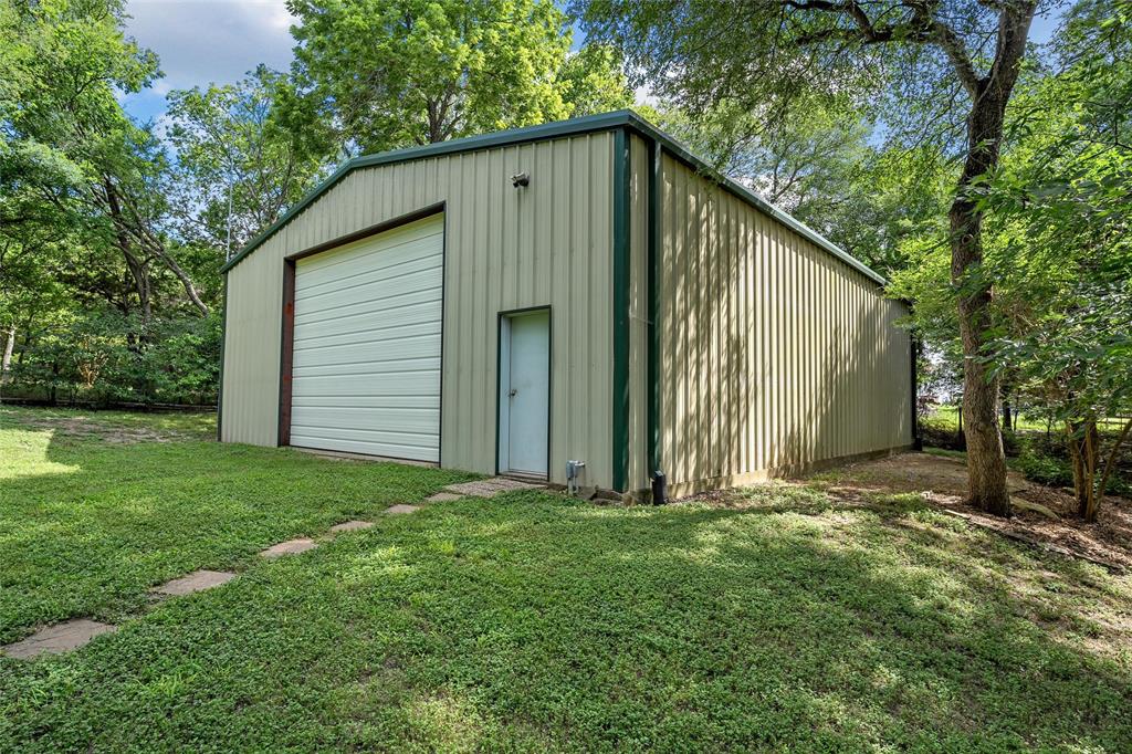 4000 Fox Ridge Road Lorena, TX 76655 - Photo 16 of 39