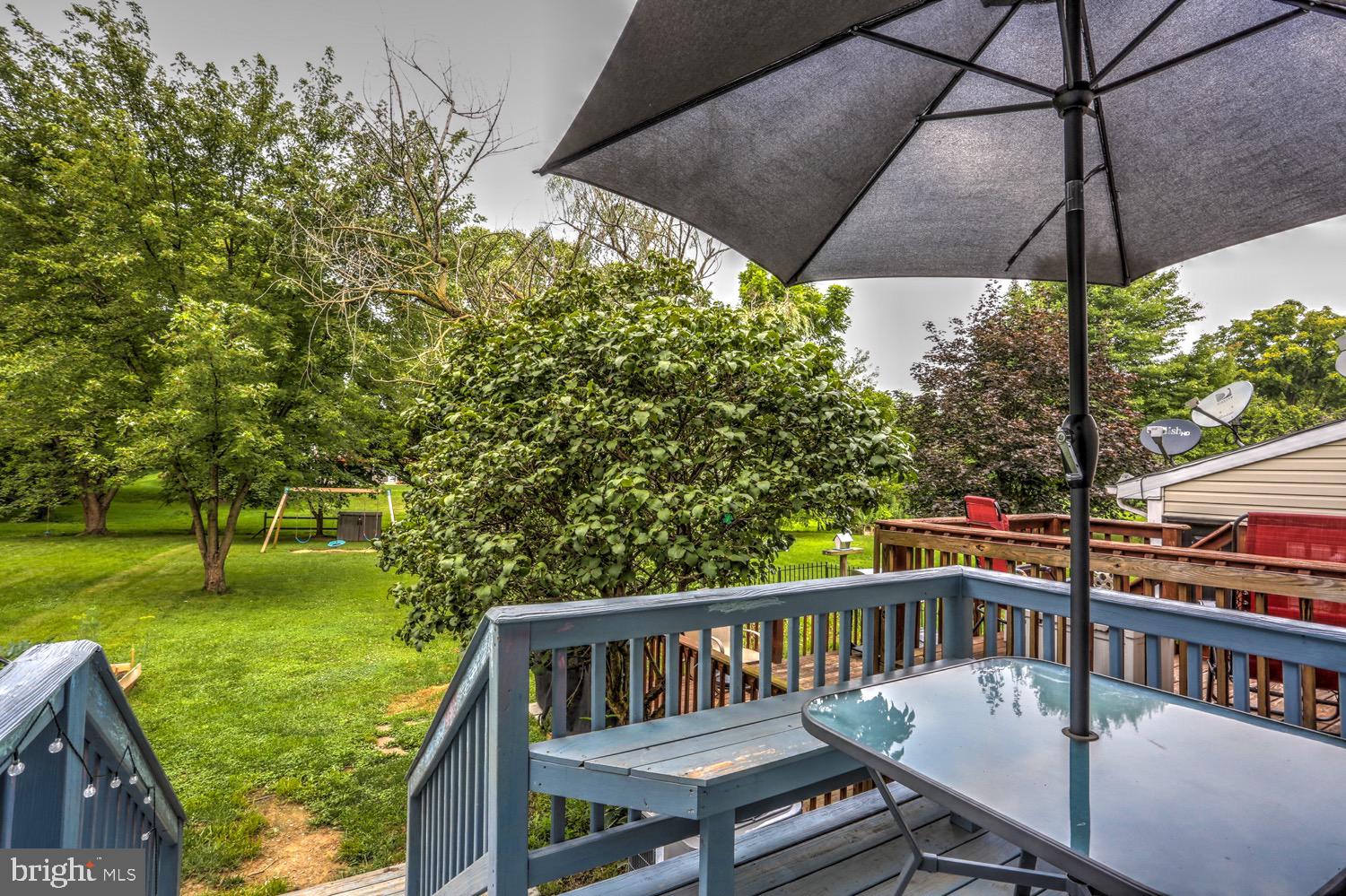 334 Cardinal Road Lititz, PA 17543 - Photo 5 of 42