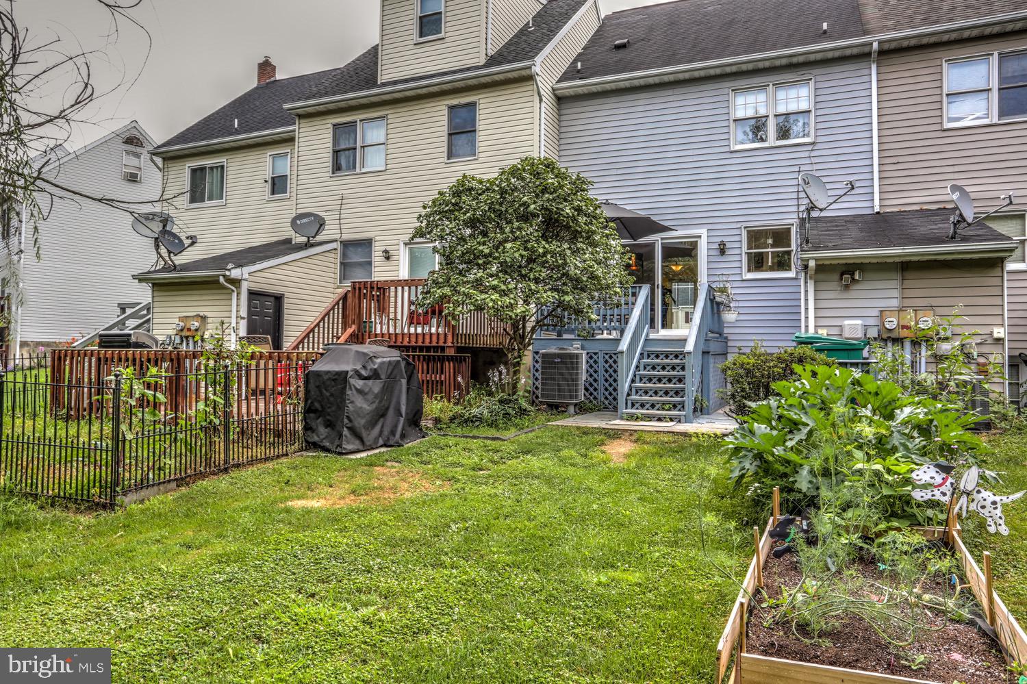 334 Cardinal Road Lititz, PA 17543 - Photo 8 of 42