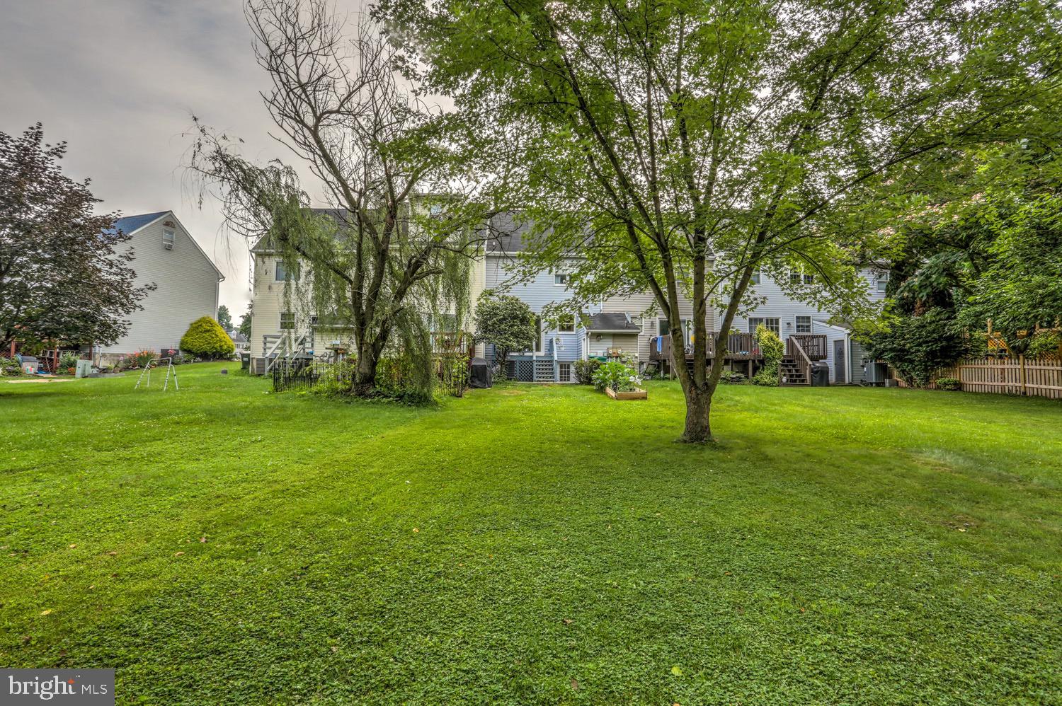 334 Cardinal Road Lititz, PA 17543 - Photo 9 of 42