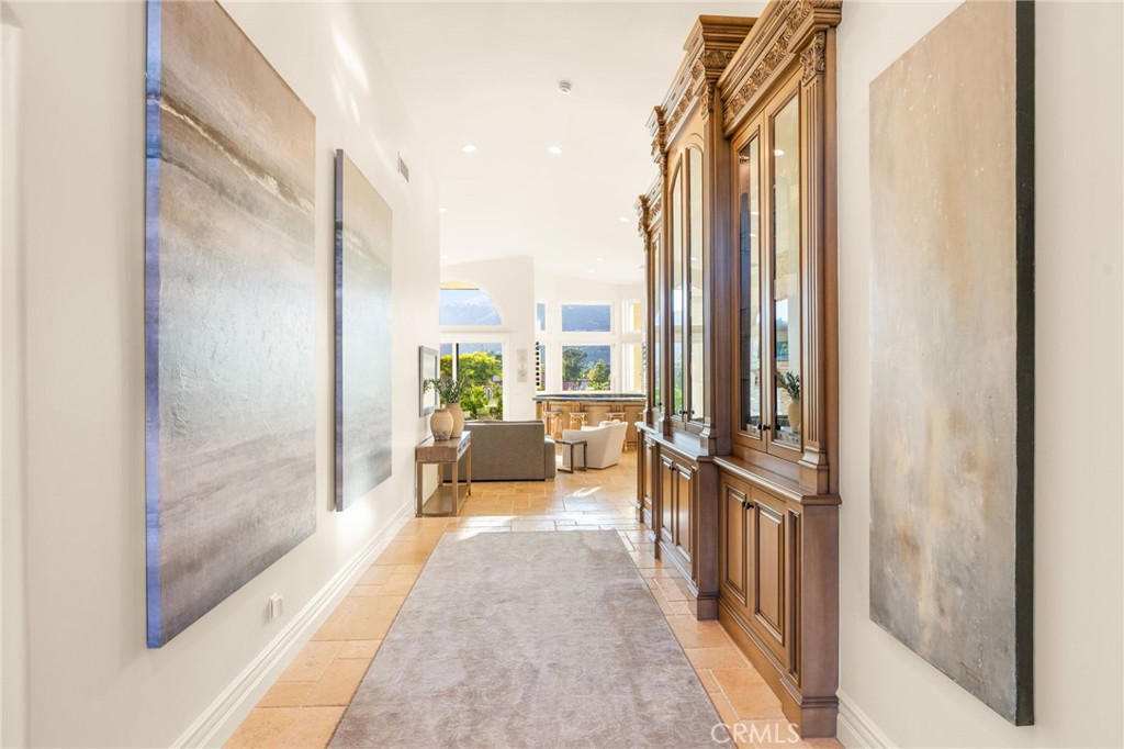 22901 St Anne's Court Murrieta, CA 92562 - Photo 11 of 67