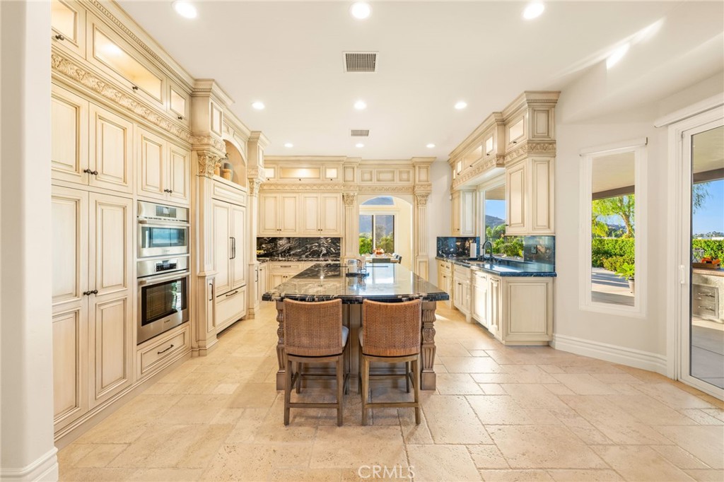 22901 St Anne's Court Murrieta, CA 92562 - Photo 14 of 67