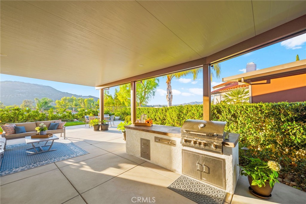 22901 St Anne's Court Murrieta, CA 92562 - Photo 33 of 67